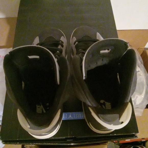 Jordan 6 Tech Chrome women's size 8.5 - Picture 6 of 11